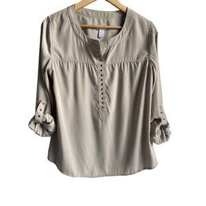 Chico's Size 1/US Medium Tan Basic Essential Popover Top Roll Tab Sleeves